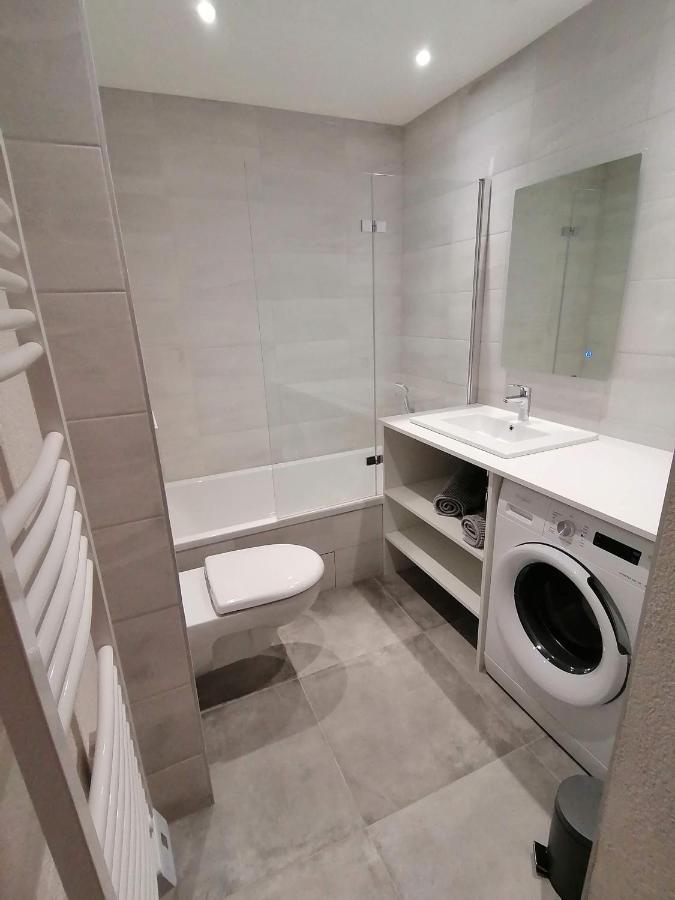 Chez Leon, Jacuzzi Et Sauna Des Le 1Er Septembre 2025 사모엥 외부 사진